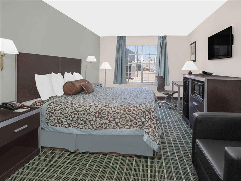 Days Inn By Wyndham Market Center Dallas Love Field Екстер'єр фото